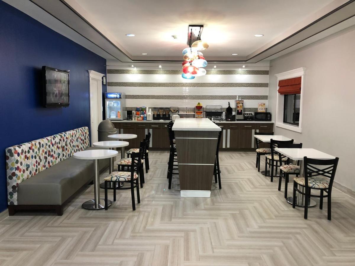 华金行政套房酒店 Joaquin 外观 照片